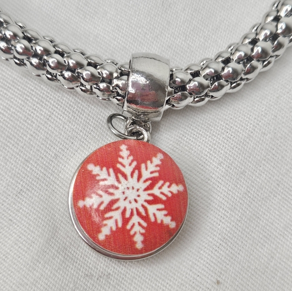 Silver Bead Sparkle Stretch Snap Bracelet with Two Christmas Snap Charms - Picture 5 of 11